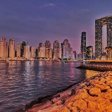 Seaview Beach Hostel Jbr - Walk To Beach - Gym - Pool - Metro Station Dubai Dış mekan fotoğraf