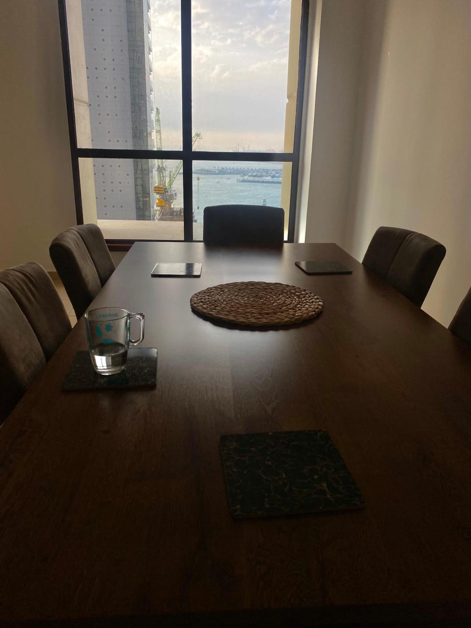 Seaview Beach Hostel Jbr - Walk To Beach - Gym - Pool - Metro Station Dubai Dış mekan fotoğraf