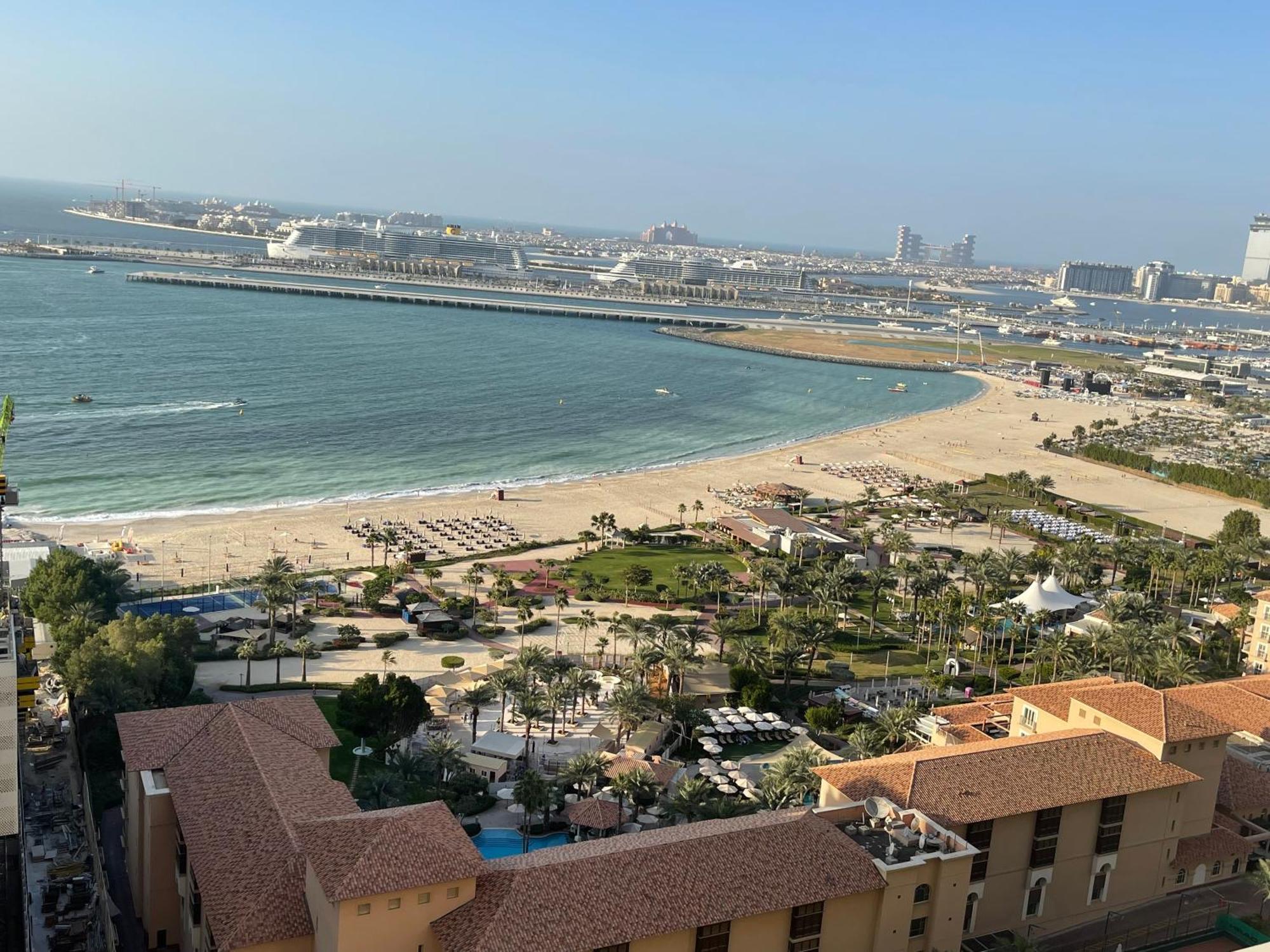 Seaview Beach Hostel Jbr - Walk To Beach - Gym - Pool - Metro Station Dubai Dış mekan fotoğraf