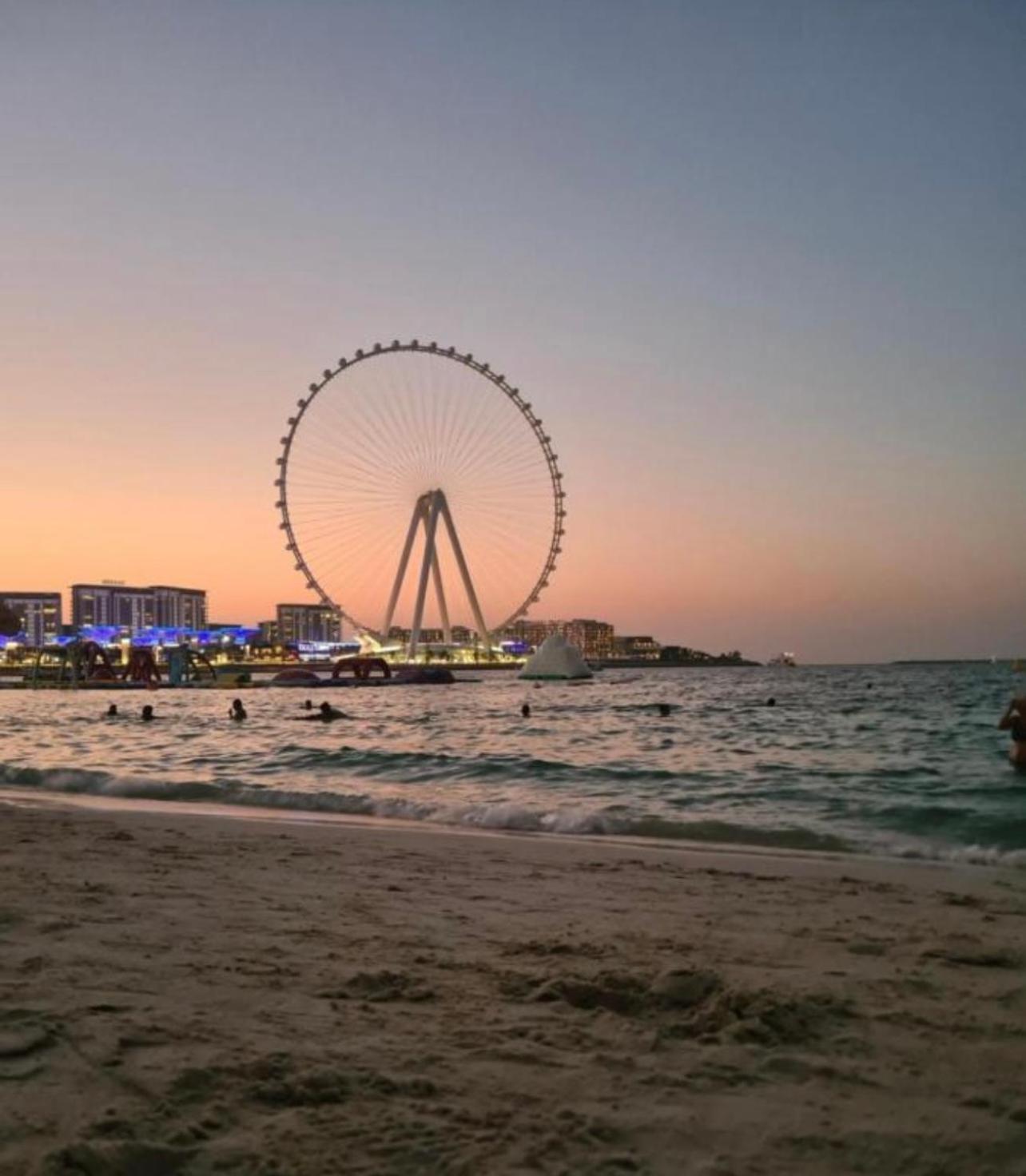 Seaview Beach Hostel Jbr - Walk To Beach - Gym - Pool - Metro Station Dubai Dış mekan fotoğraf